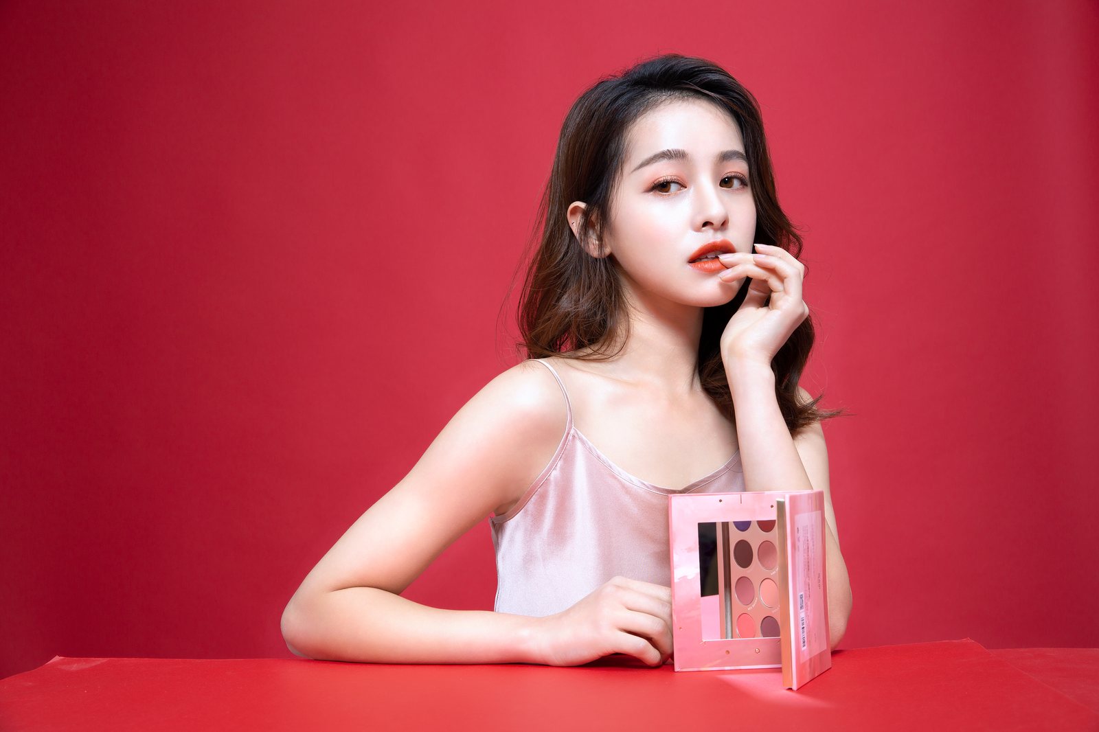 Vivi 彩妆模特修图作品
